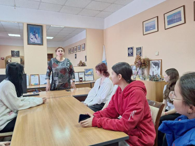 Депутат Ольга Ермолова рассказала школьникам о радиожурналистике