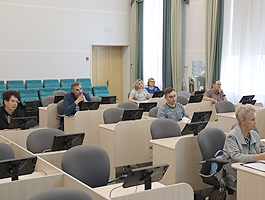 KIsRmal21824_02.jpg KIsRmal21824_02.jpg
