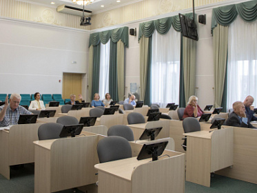 Поддержку депутатов получили 14 проектов решений