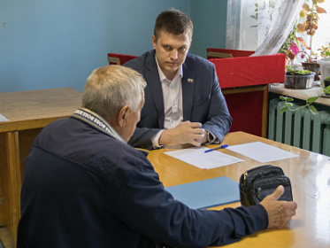 Спикер Думы Роман Никулин провёл очередной приём граждан